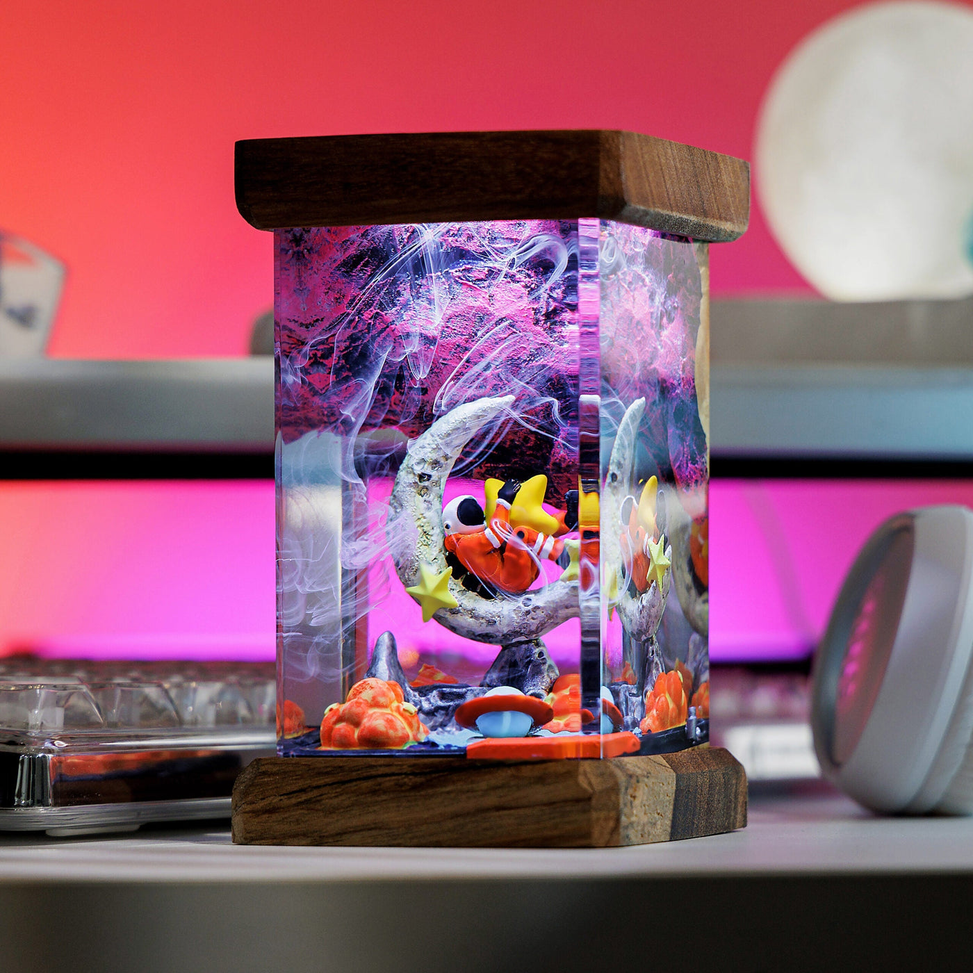 Astronaut on the Moon Resin Diorama Lamp