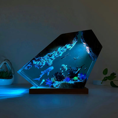 Whale shark and Couple Diver Night Light(OR)