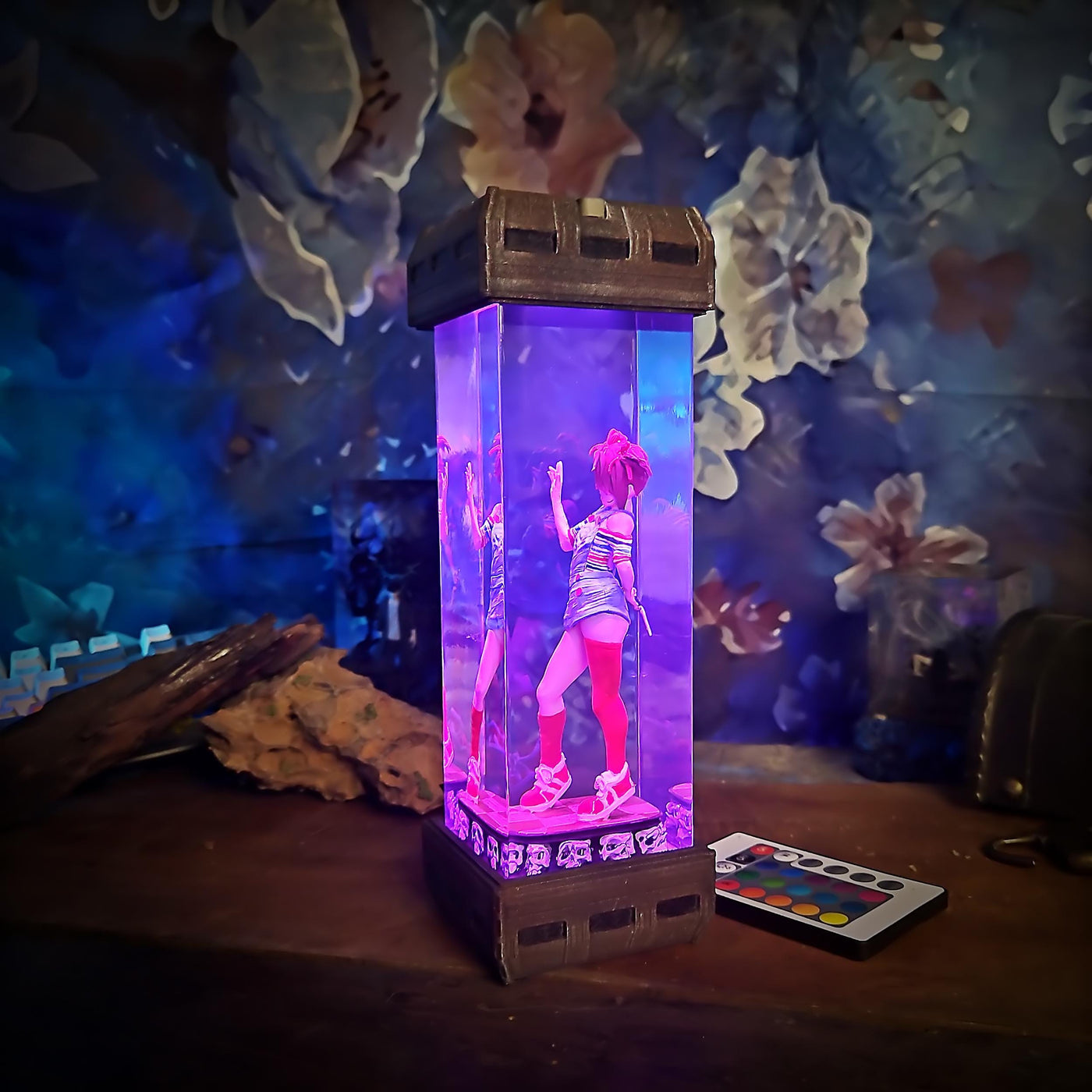 Ch.u.c.ky girl Resin lamp