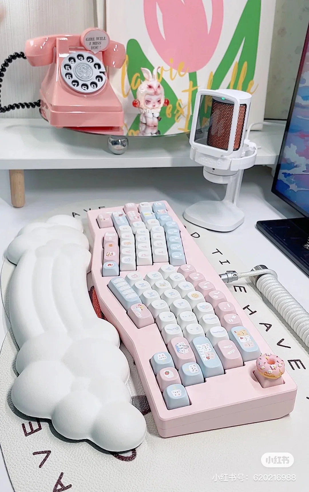 Cute Rabbit Bear Keycaps 142 Keys