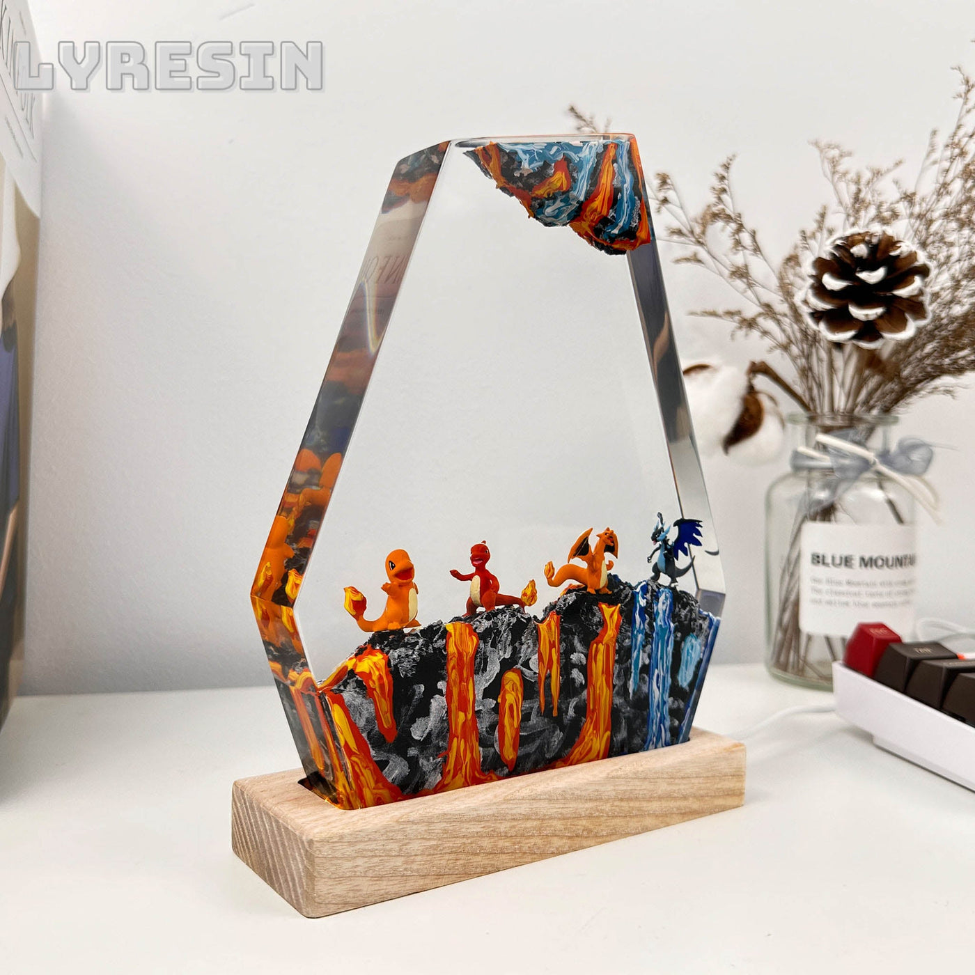 Charmander and Charizard Resin Lamp