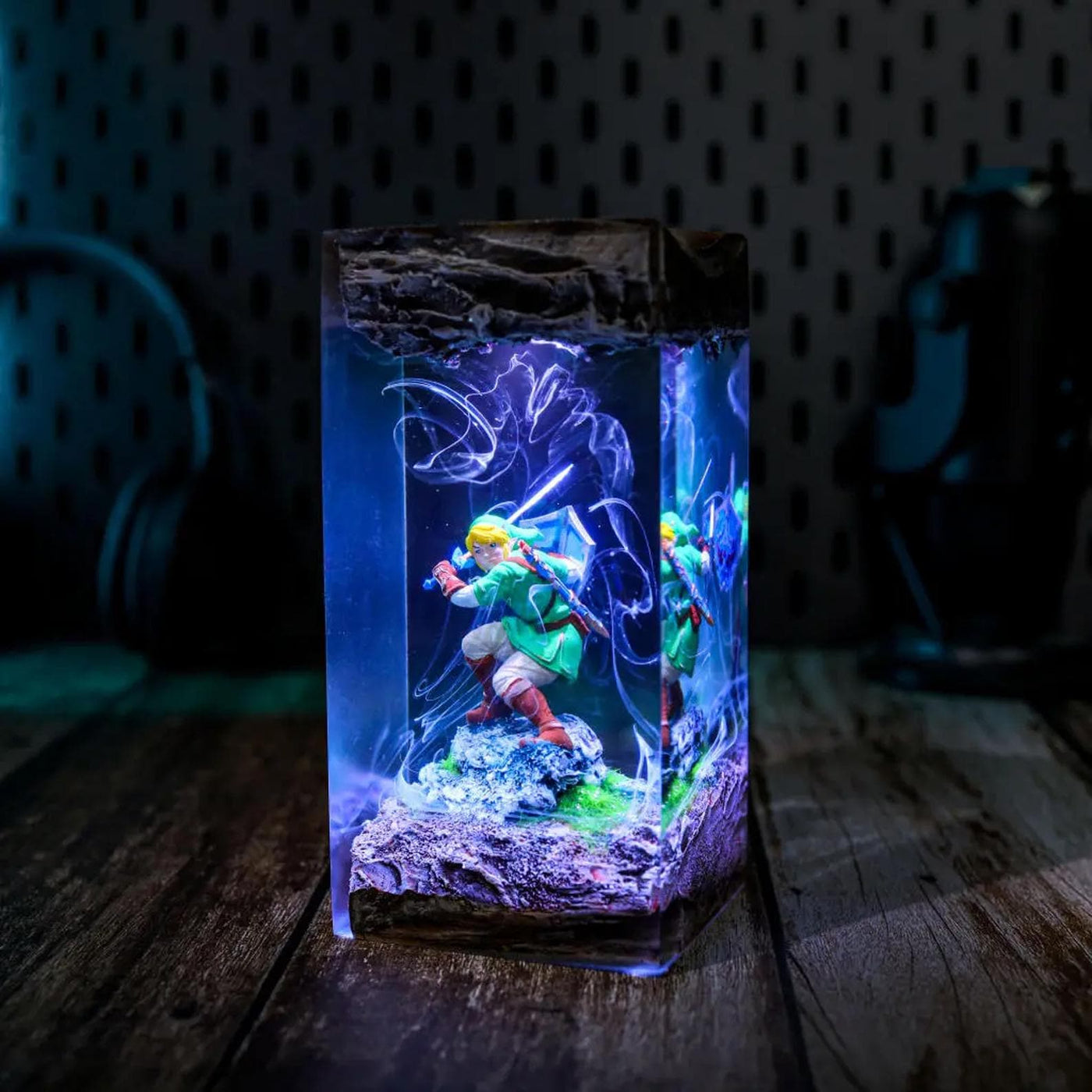 The Legend of Ze.lda Link Epoxy Resin Lamp