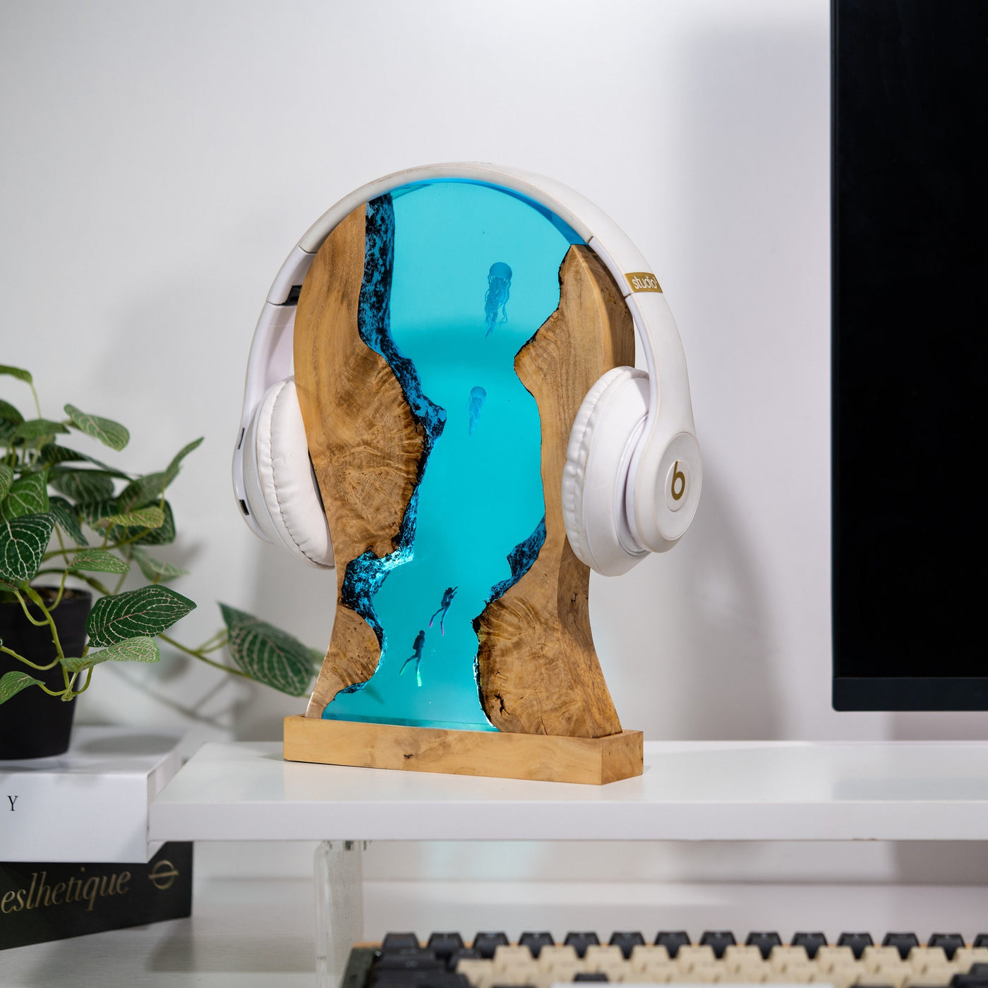 HEADPHONE STAND Epoxy Lamp 4