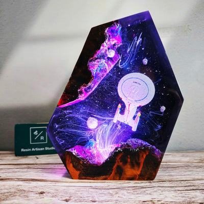 Star Trek NCC 1701 D Resin Lamp