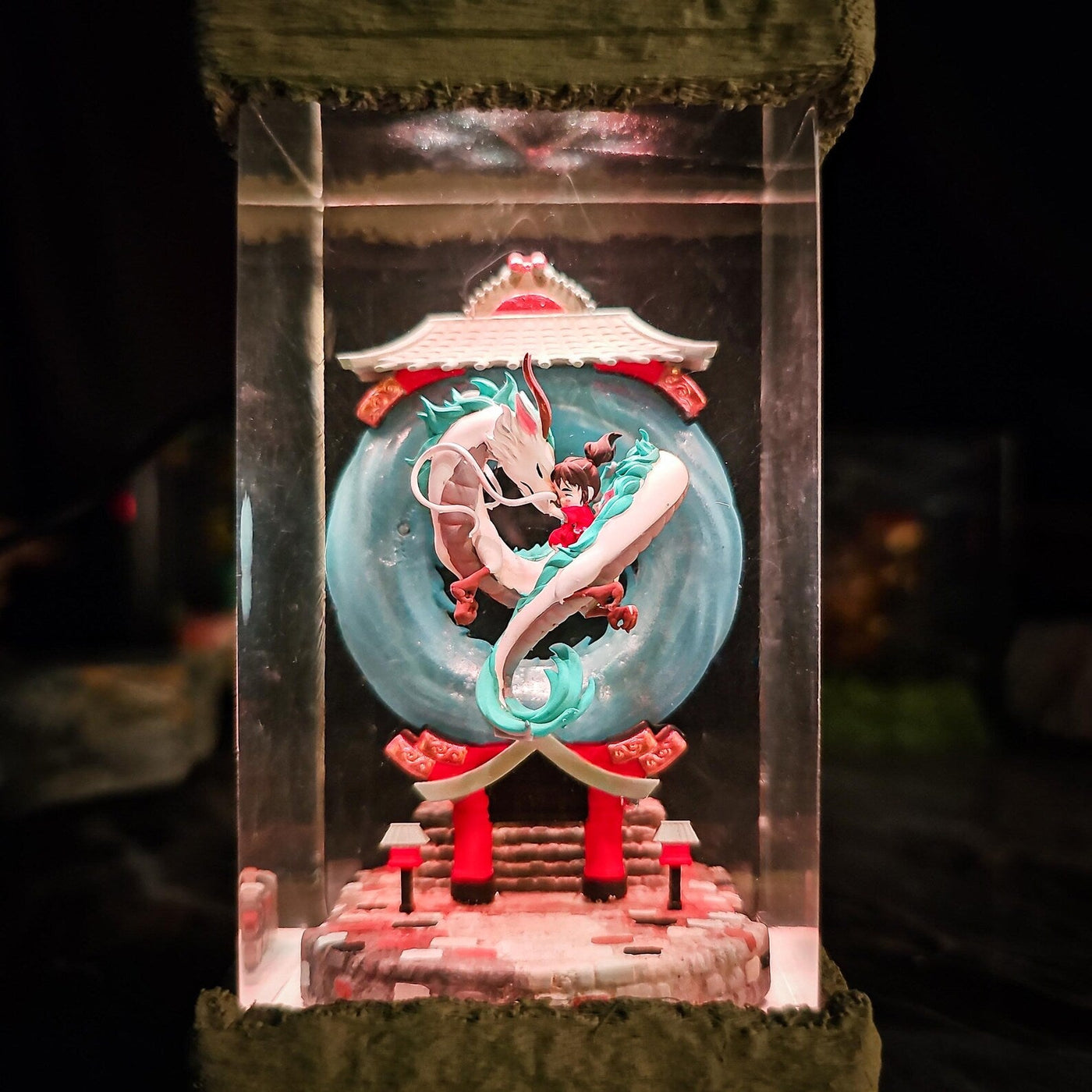 Gh.ibli H.aku Chi.hiro Spi.rited Away Resin Lamp