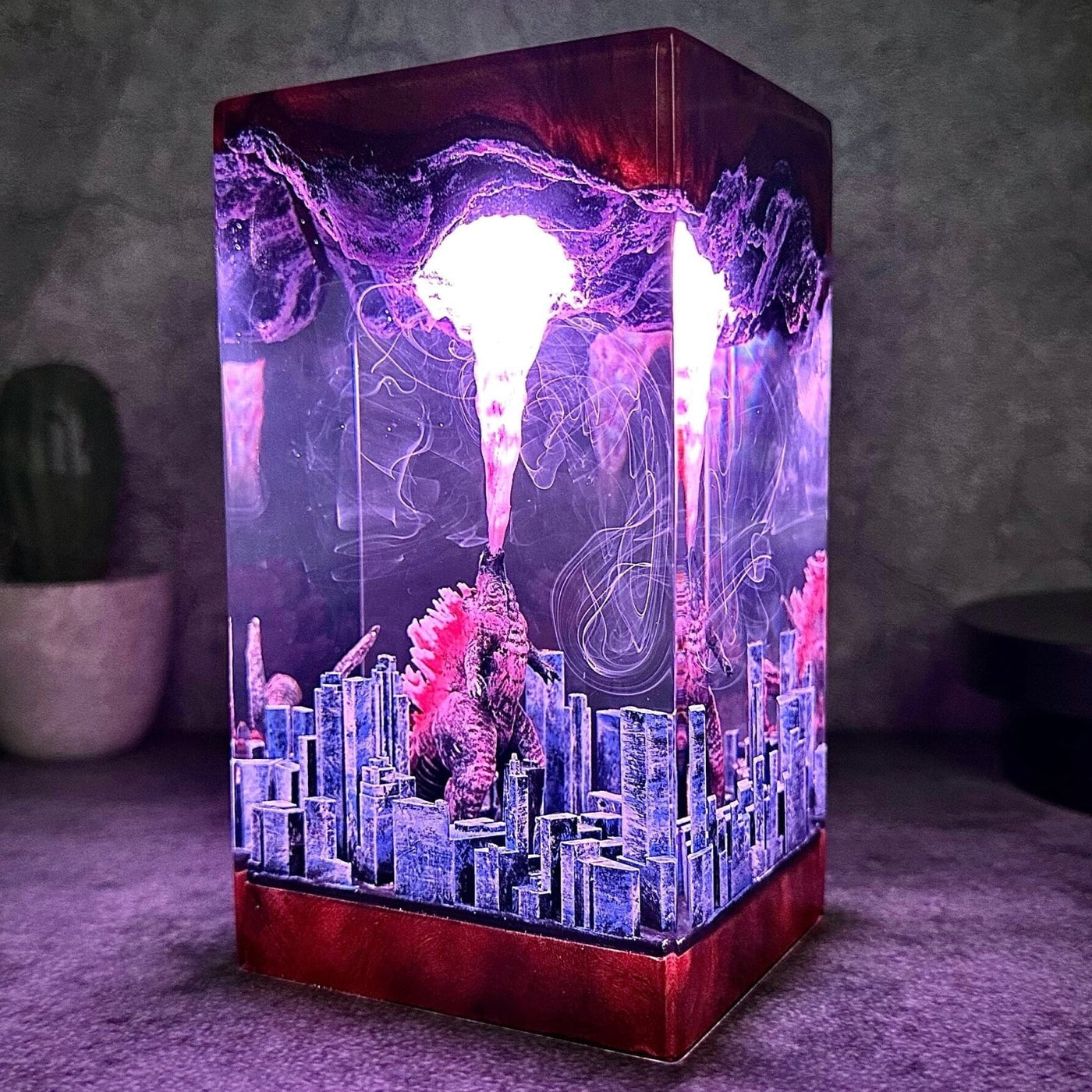 Monster in the city Atomic Breath Resin Lamp