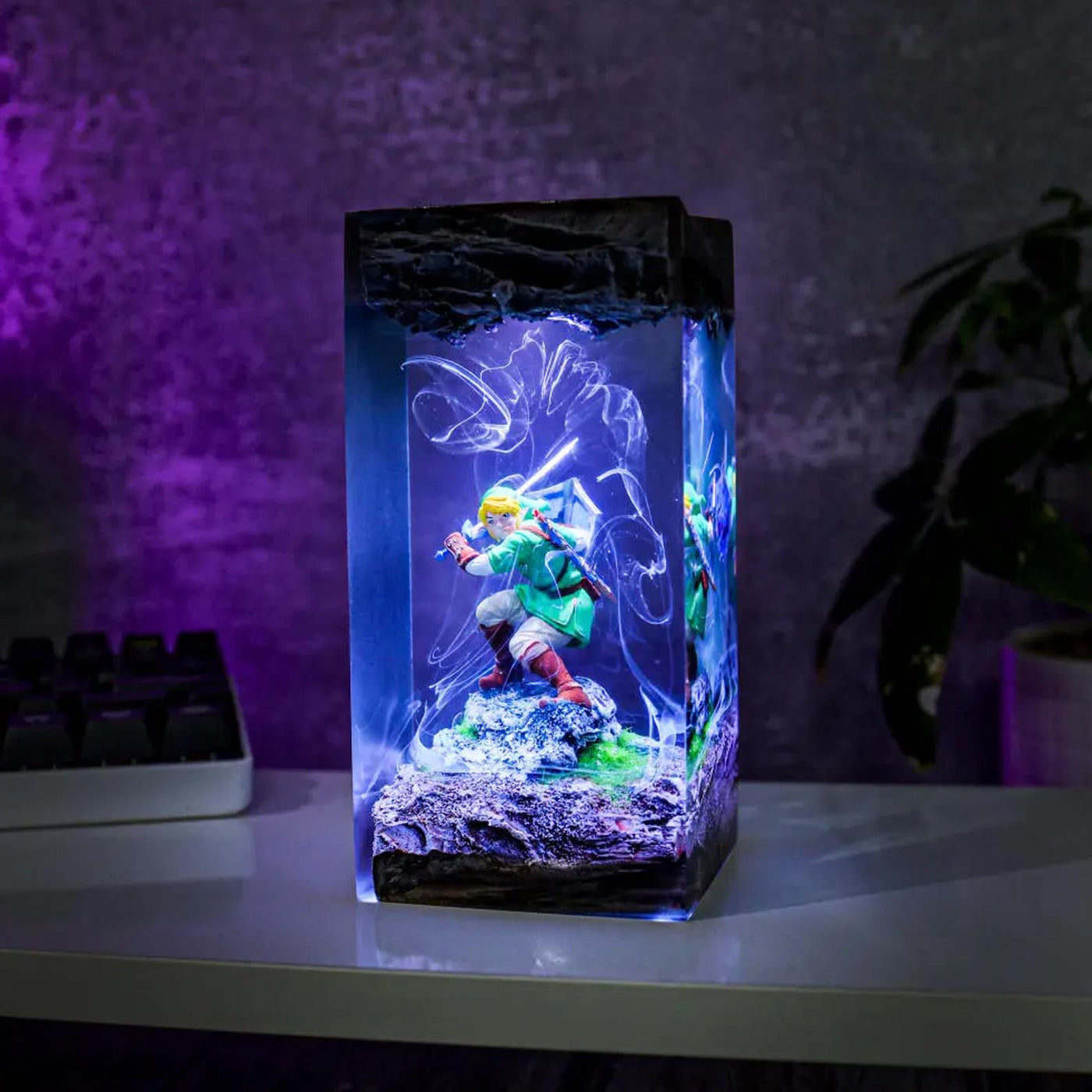 The Legend of Ze.lda Link Epoxy Resin Lamp