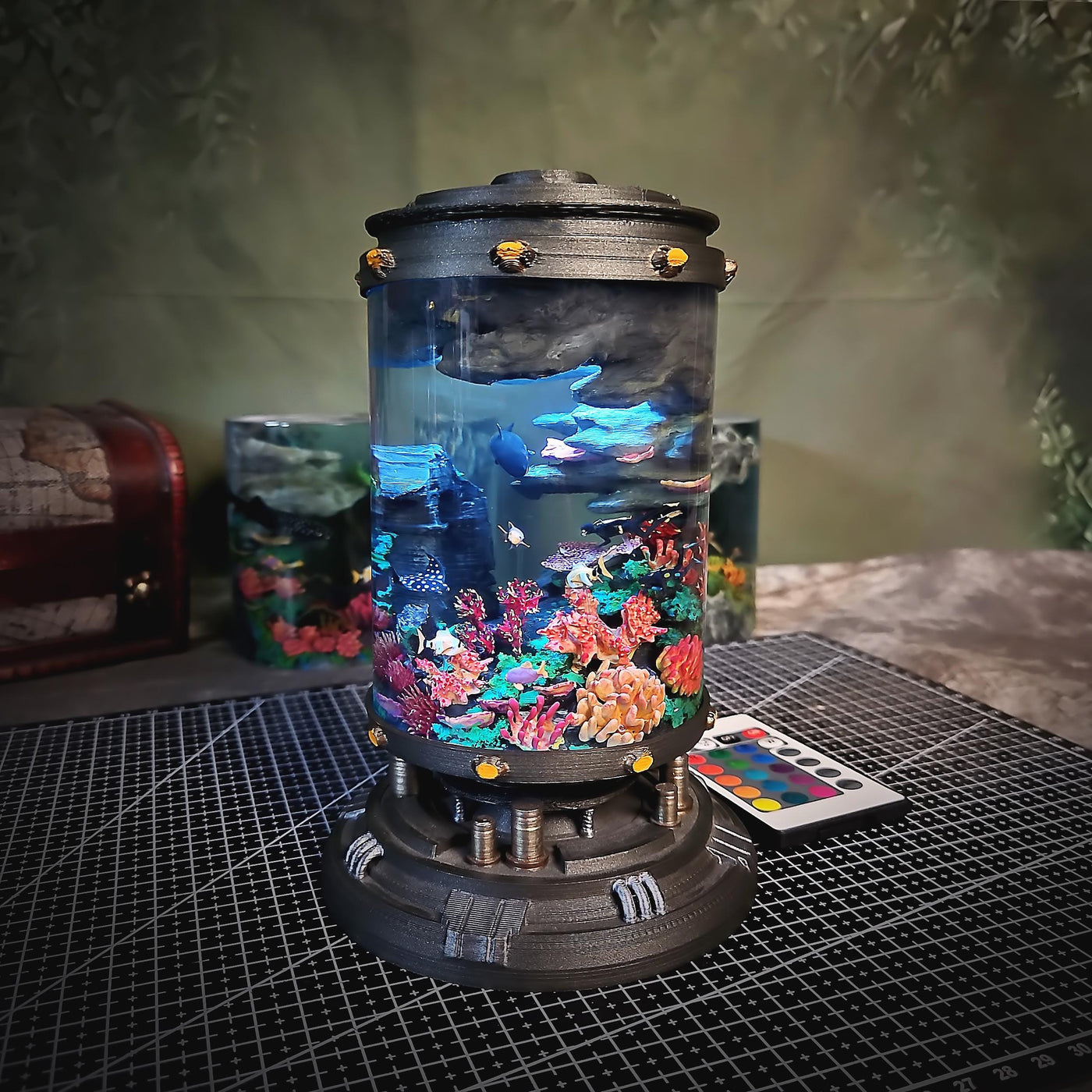 Underwater wonderland resin lamp