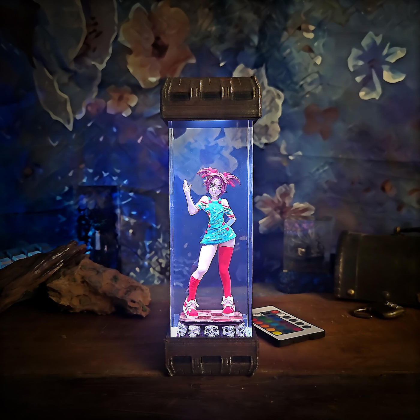 Ch.u.c.ky girl Resin lamp