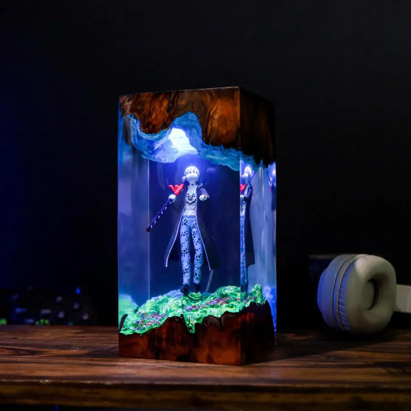 Trafalgar D. Water Law Epoxy Resin Wood Lamp