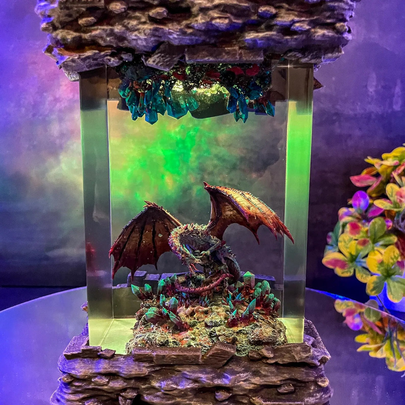 Dragon Gem Diorama Epoxy Resin Lamp