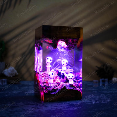 Kodama Resin Lamp