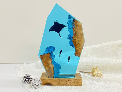 Manta Ray And Diver Underwater Resin Lamp