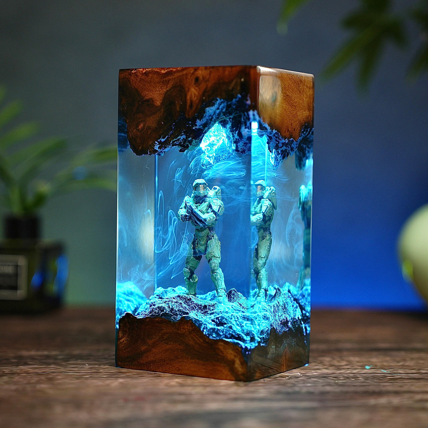 Halo Master Chief diorama resin lamp