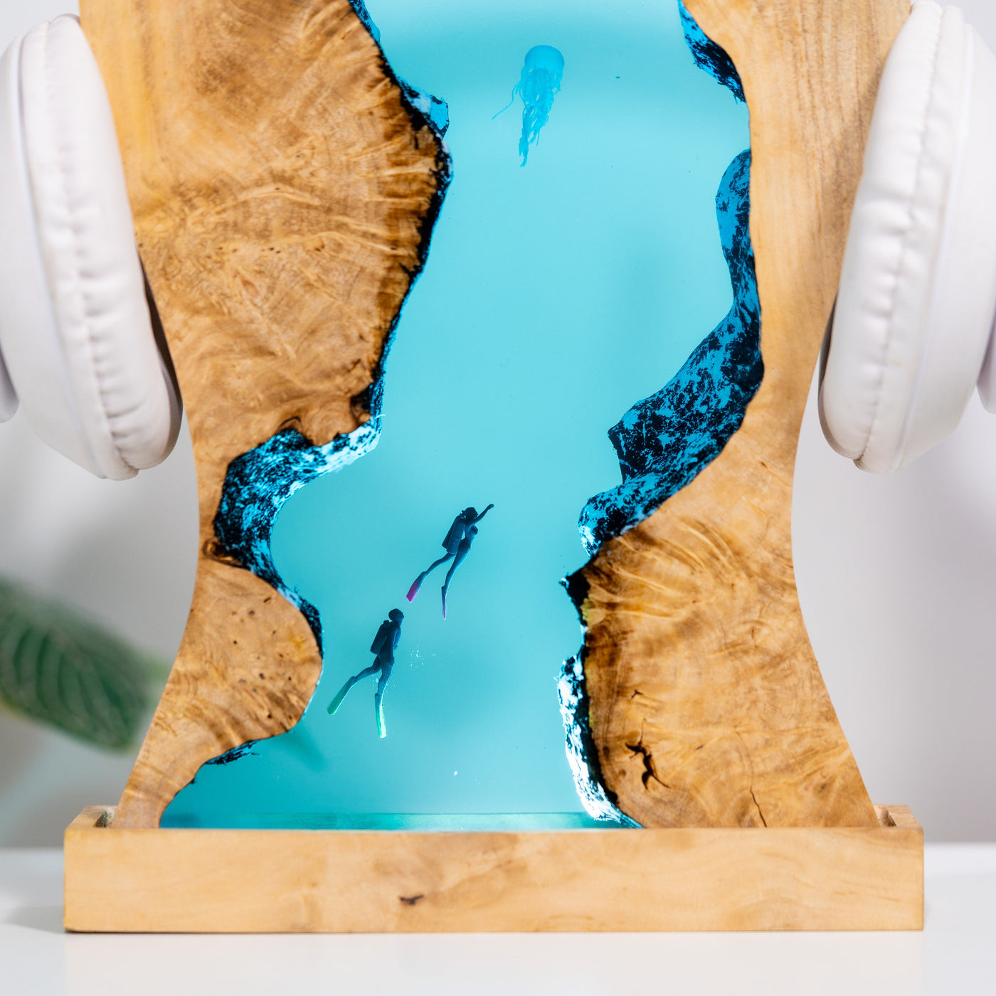 HEADPHONE STAND Epoxy Lamp 4