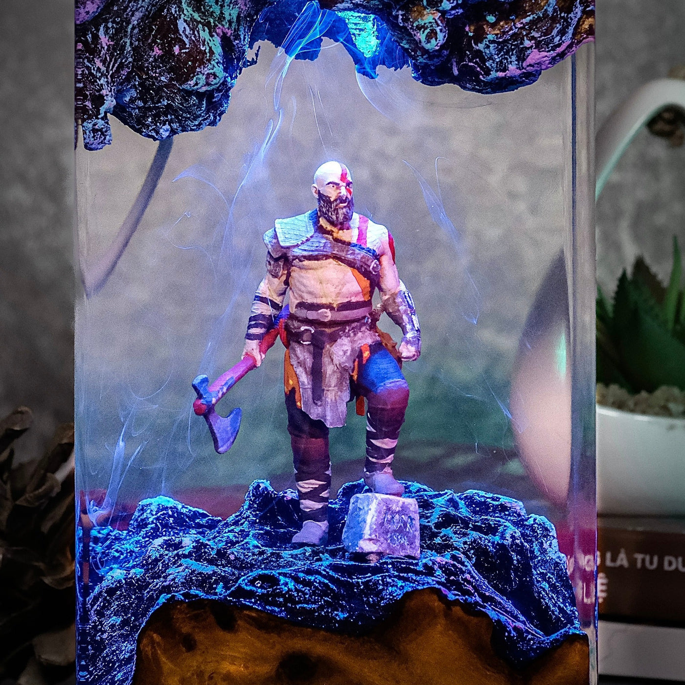 Legendary Kr.atos Resin Lamp