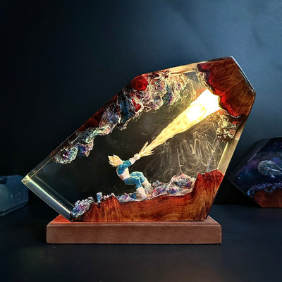 Ve.get.a Super Sa.iyan Resin Lamp