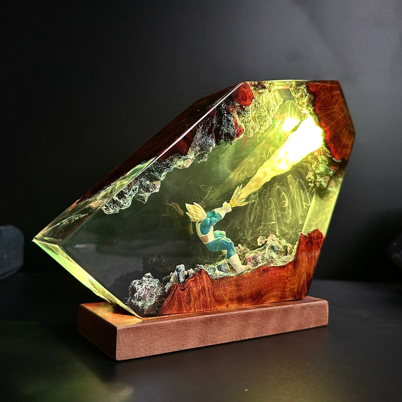 Vegeta Super Saiyan Resin Lamp