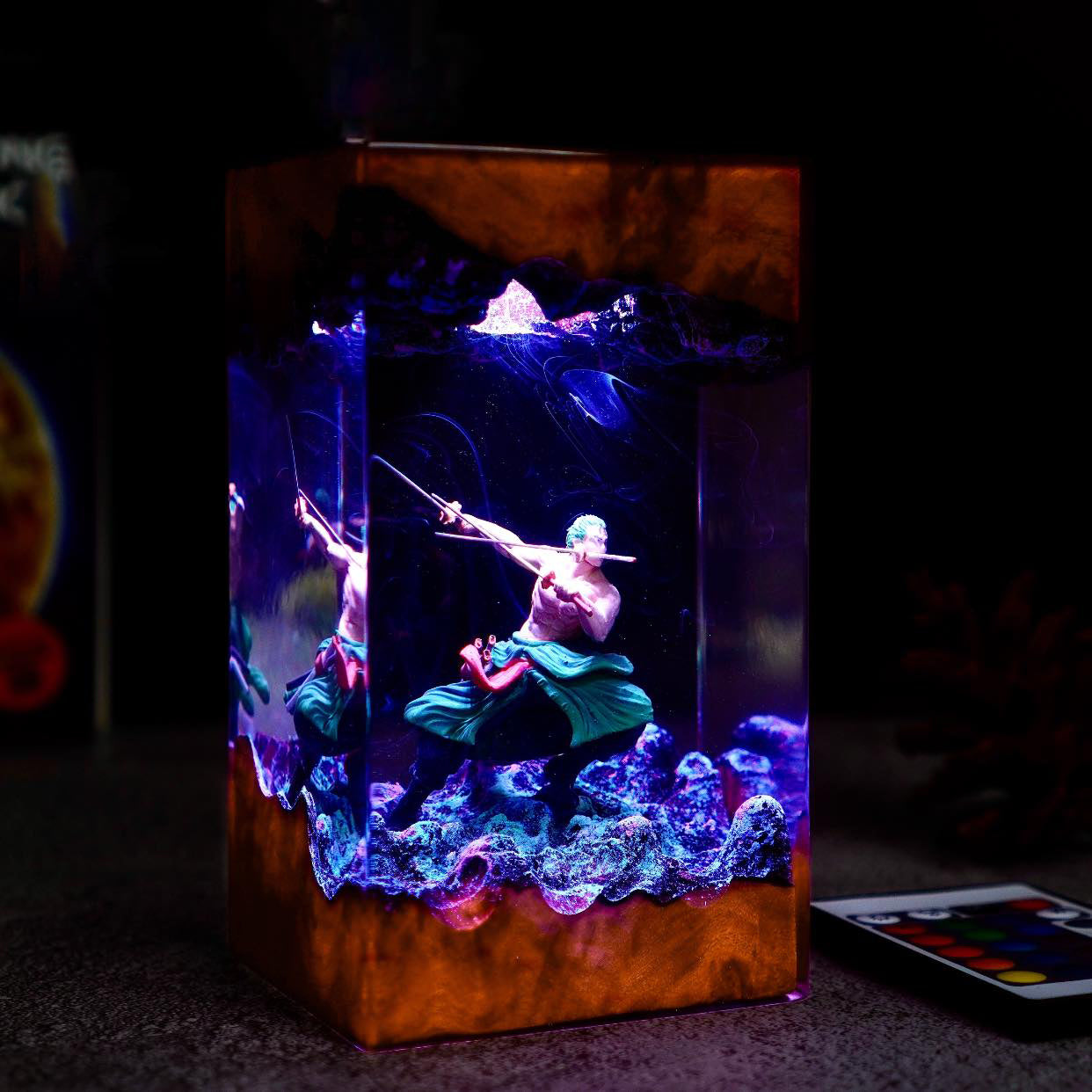 Zo.ro Fight Epoxy Resin Lamp