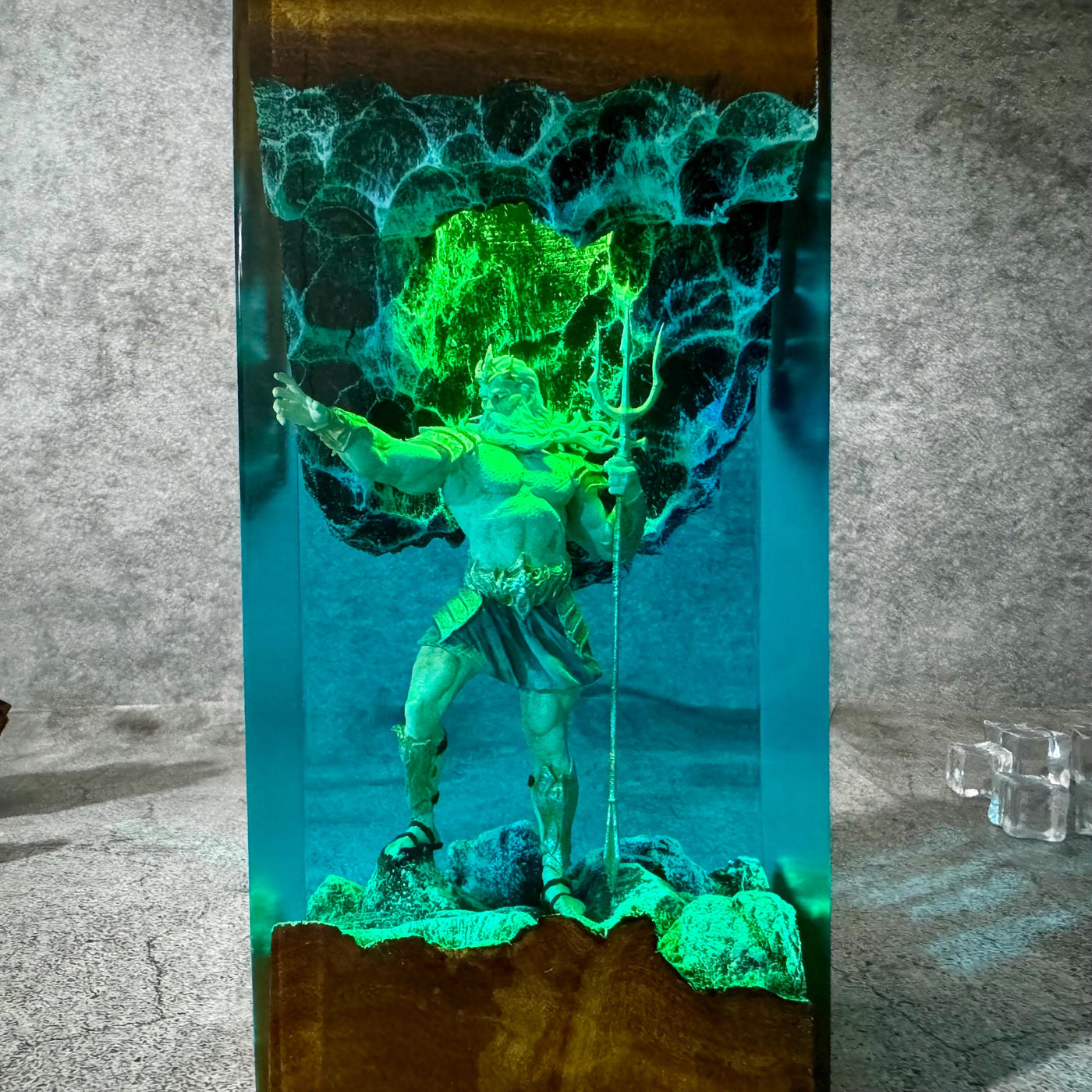 Poseidon Resin Lamp