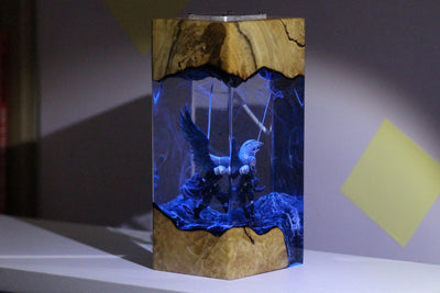 Custom Se.ph.iro.th Resin Lamp