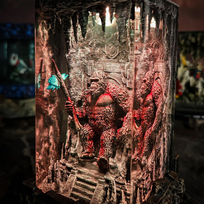 Kon.g Throne The New Empire Resin Lamp