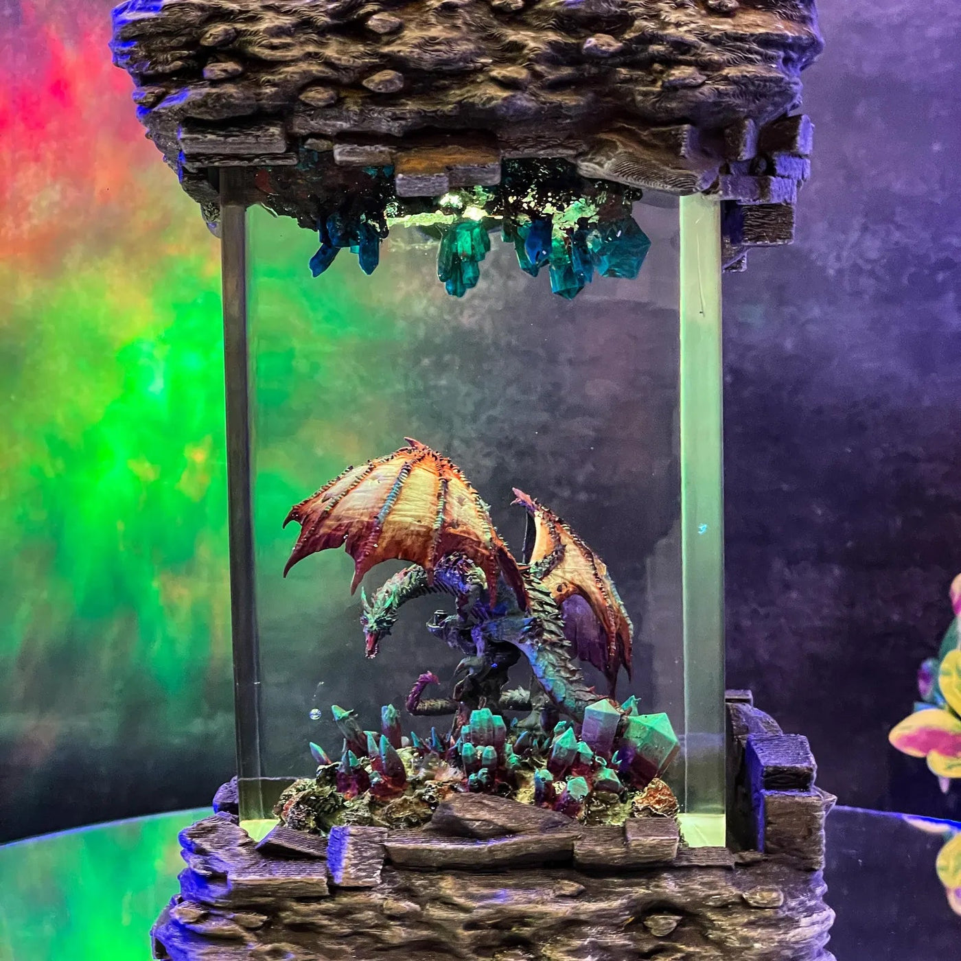 Dragon Gem Diorama Epoxy Resin Lamp