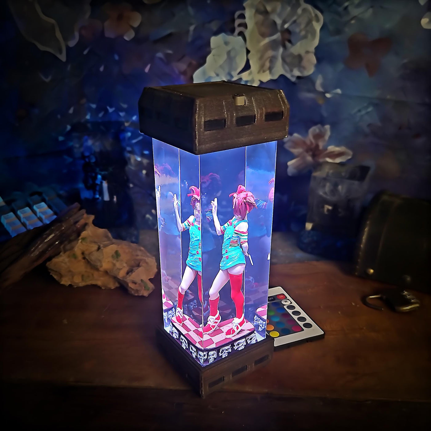 Ch.u.c.ky girl Resin lamp