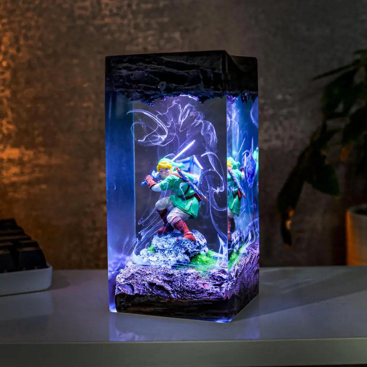 The Legend of Ze.lda Link Epoxy Resin Lamp