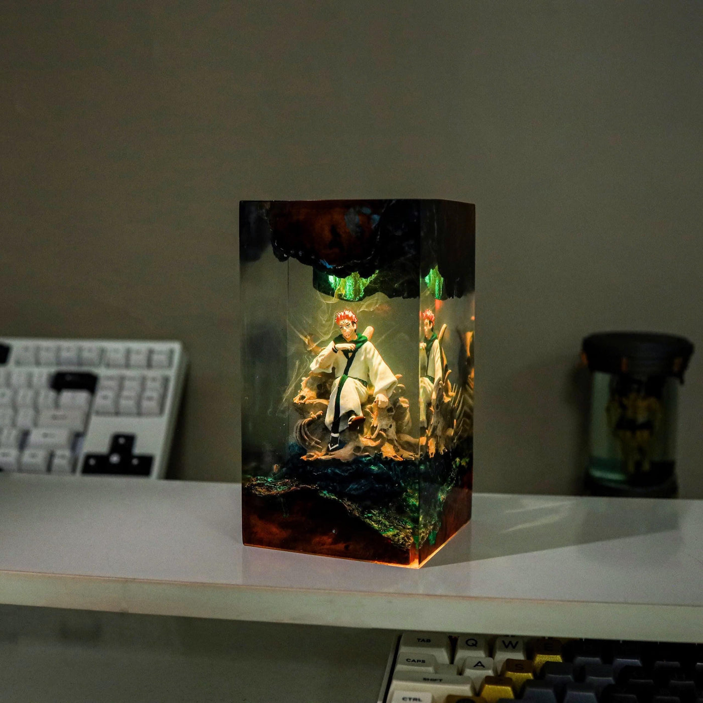 Ryo.men Suk.una Epoxy Resin Lamp