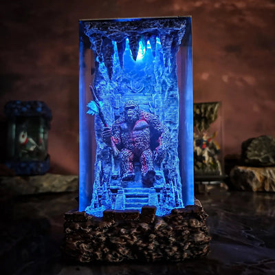 Kon.g Throne The New Empire Resin Lamp