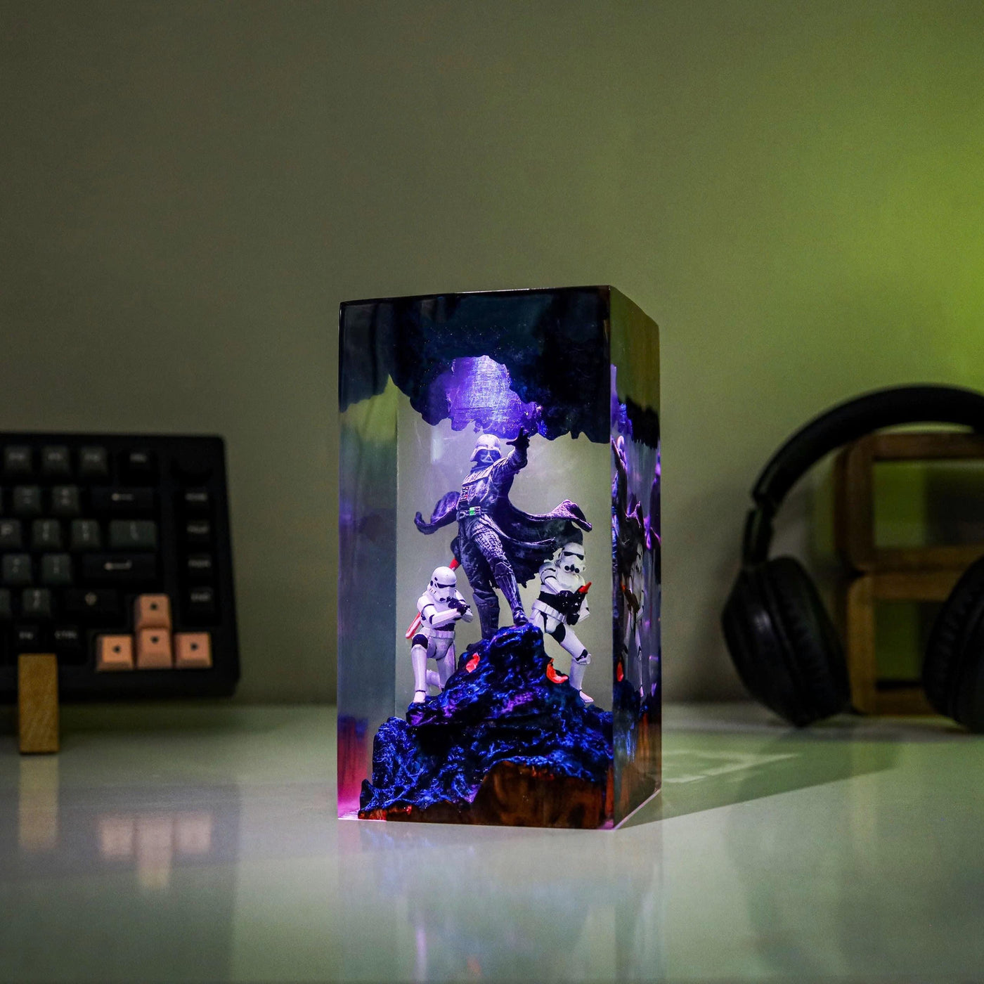 Da.rth Va.der Diorama Resin Lamp