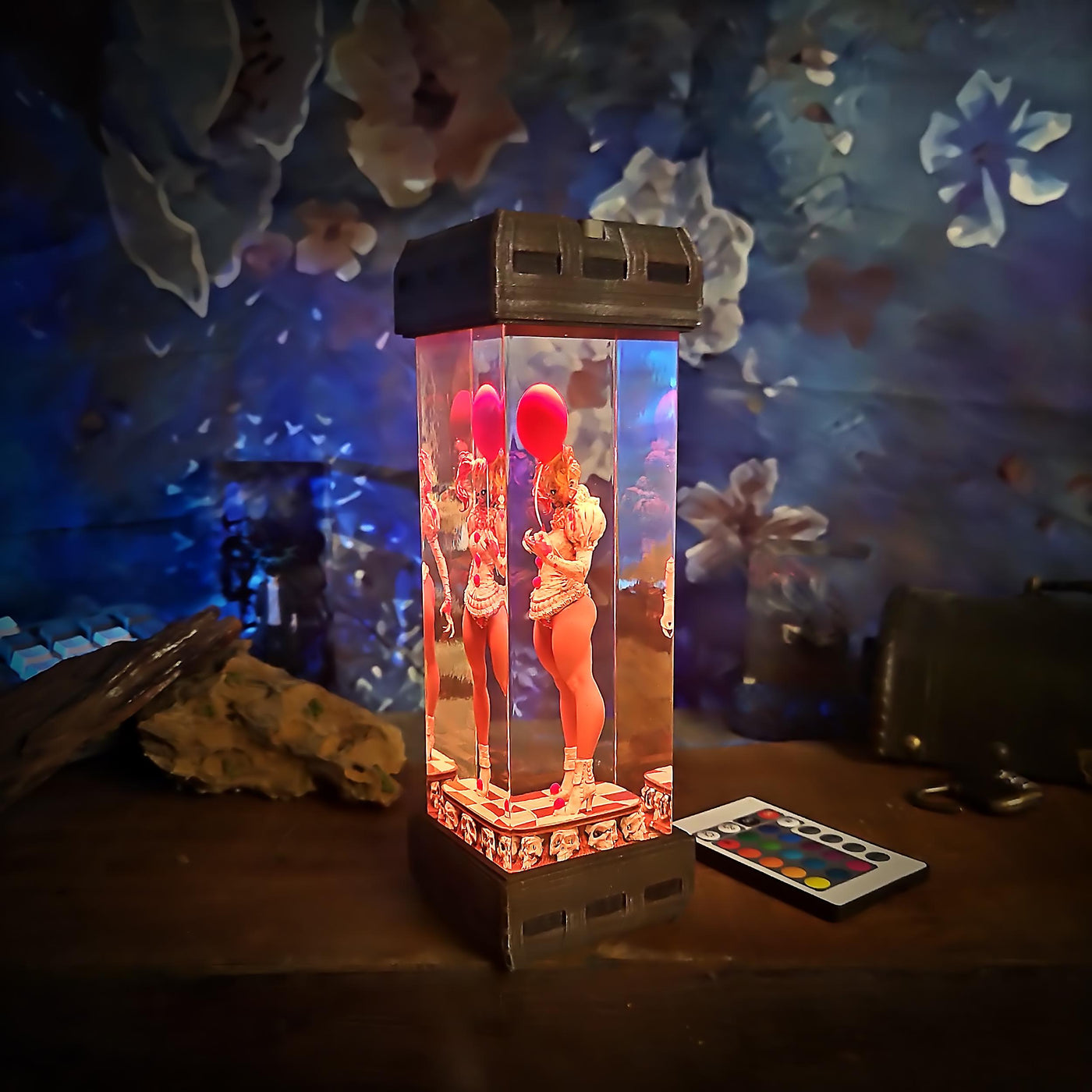 I.T girl resin lamp