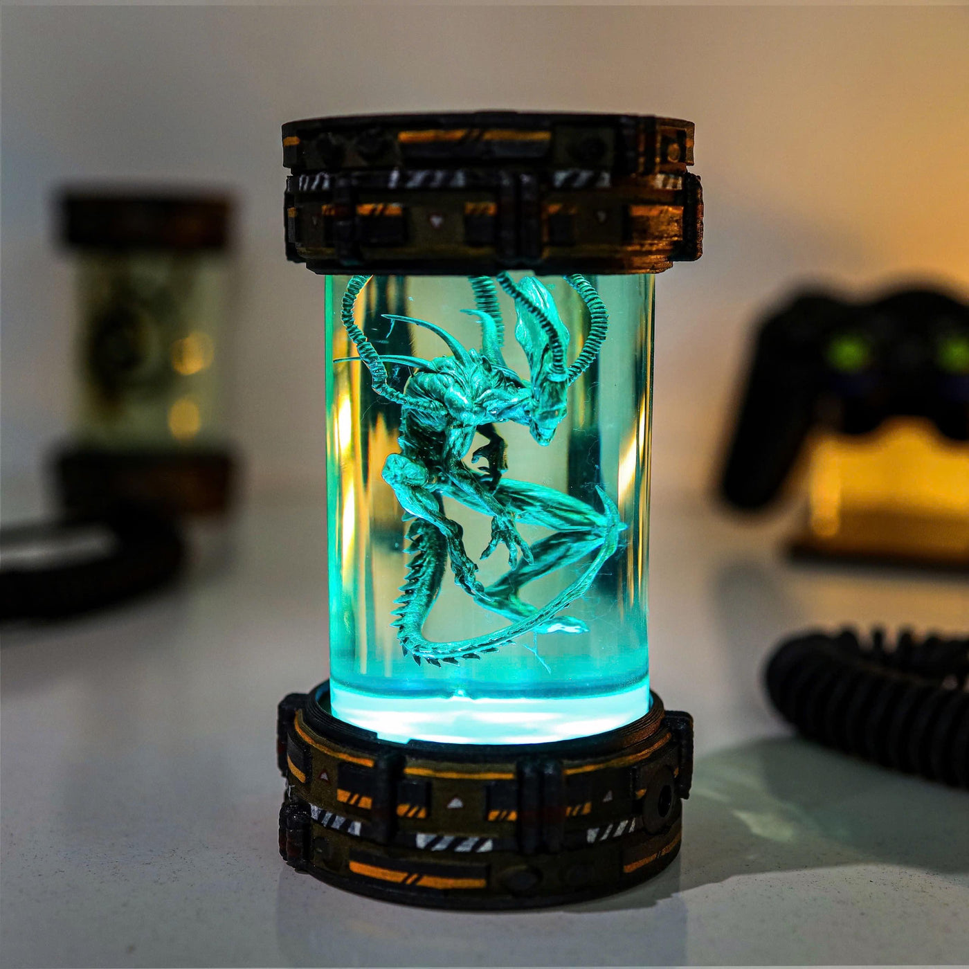 Diorama Alien Epoxy night lamp