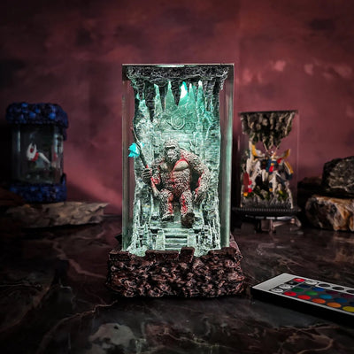 Kon.g Throne The New Empire Resin Lamp