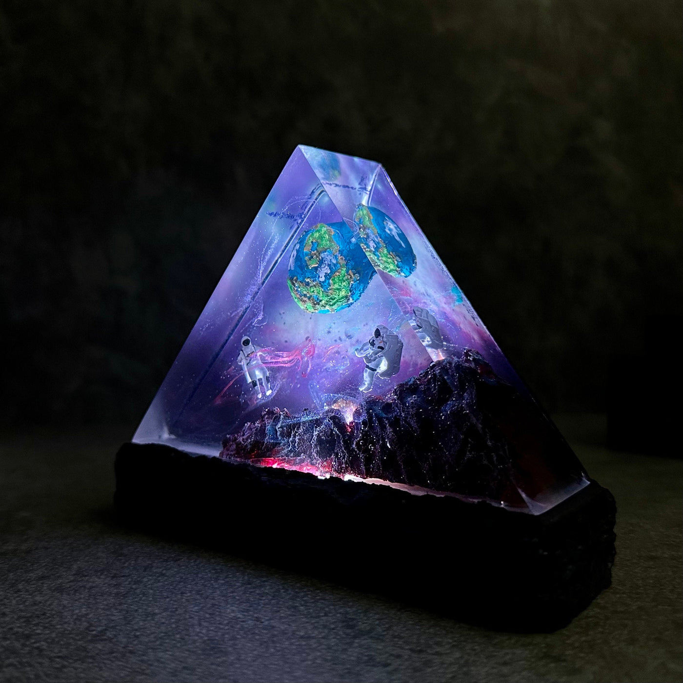 Galaxy resin epoxy lamp 3