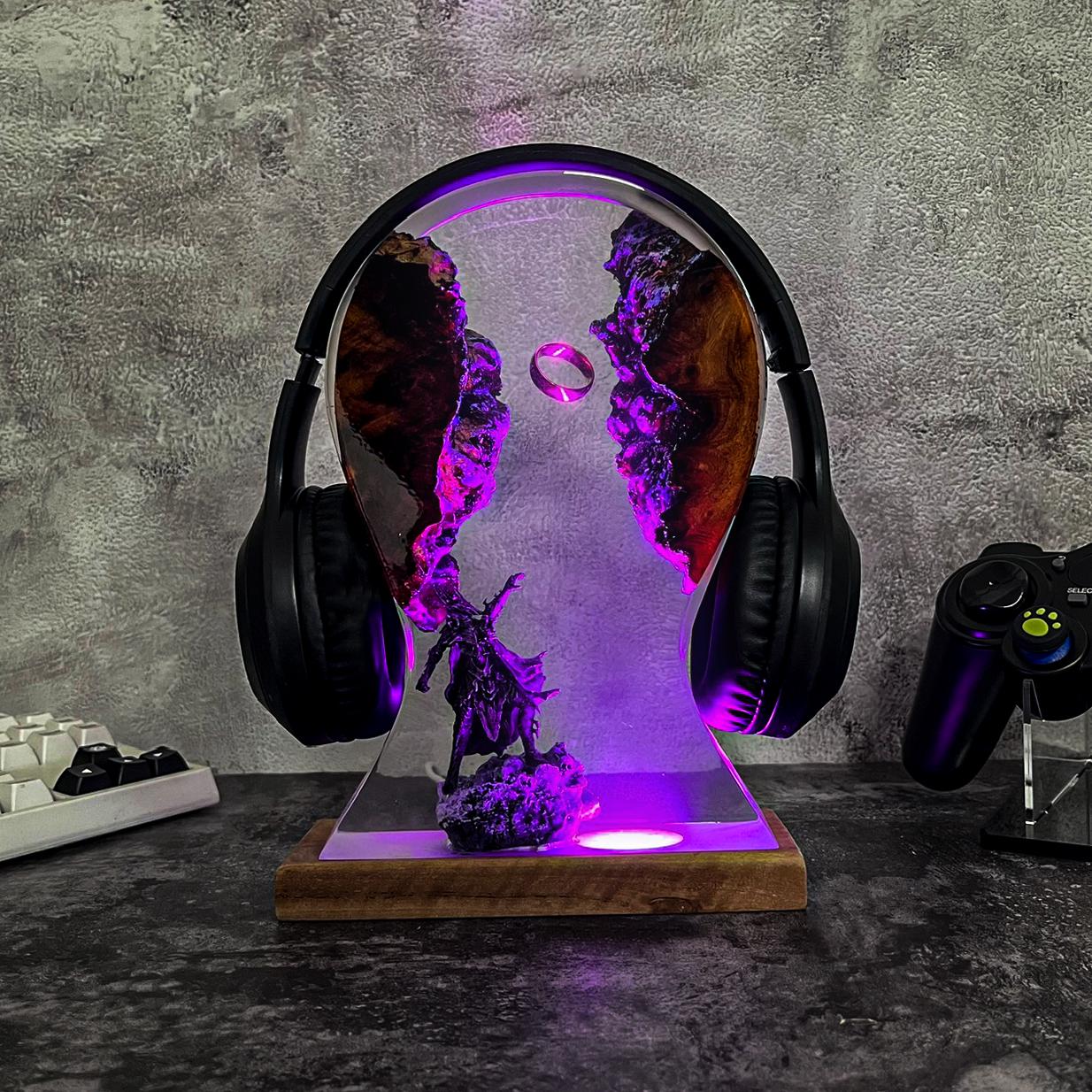 Lo.rd of The R.ing Headphone Stand and Night Light