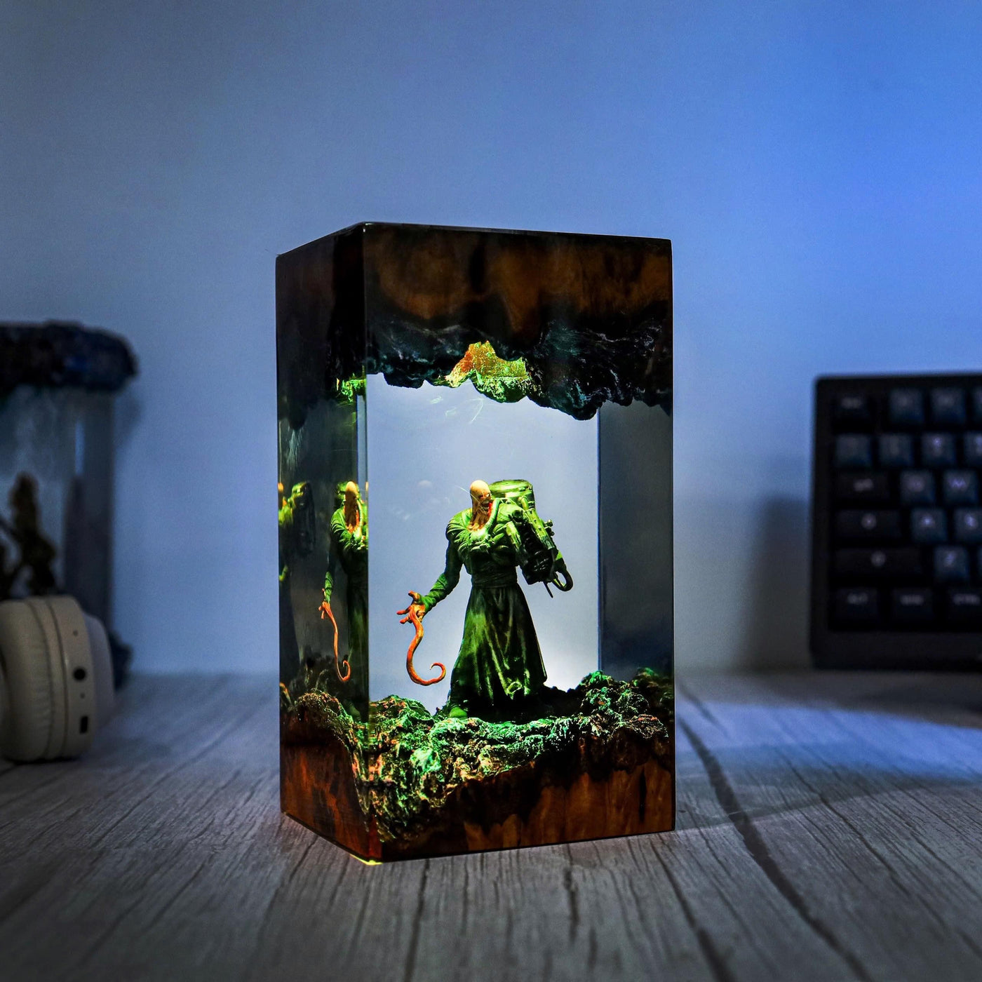 Neme.sis from Reside.nt Evil Resin Lamp