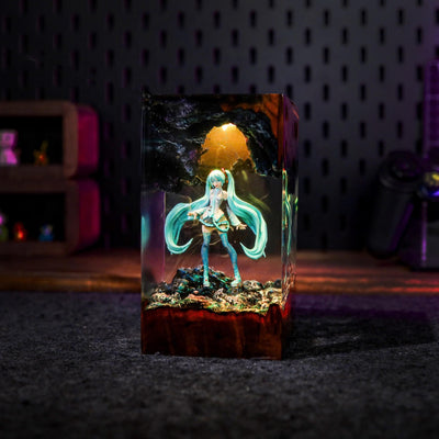 Miku resin lamp