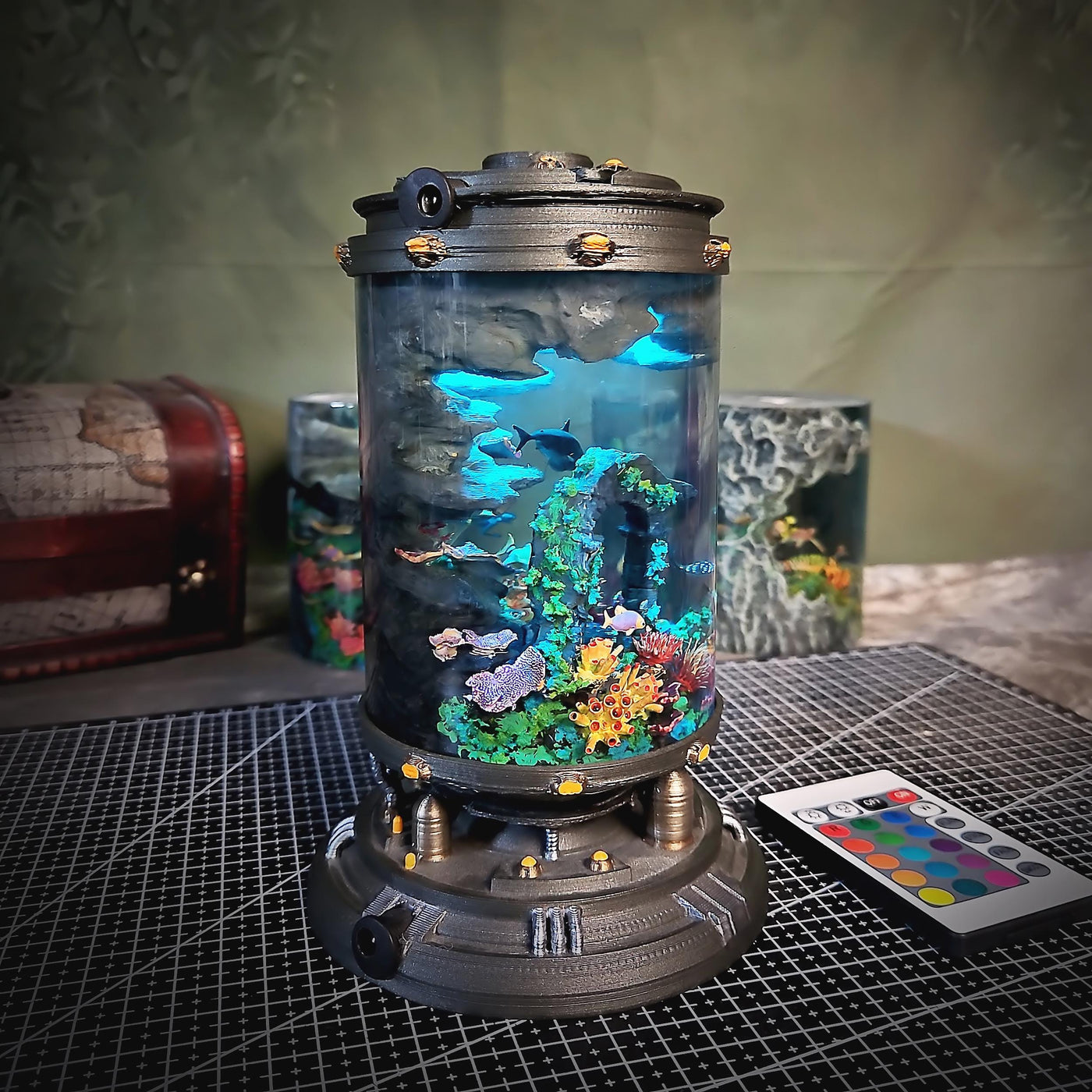 Underwater wonderland resin lamp