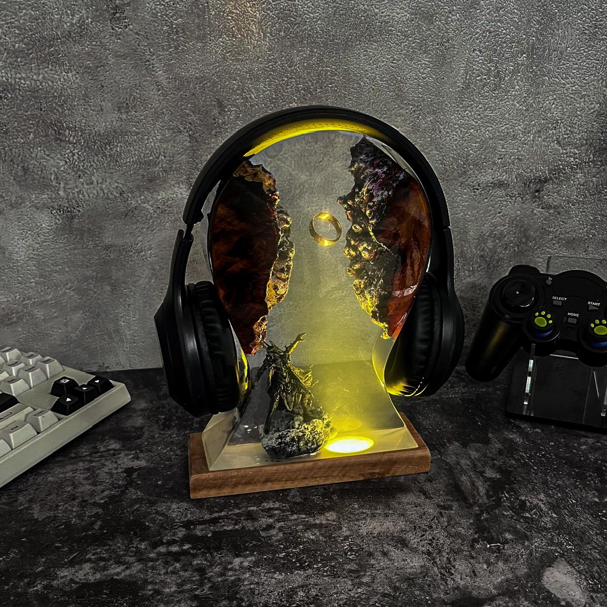 Lo.rd of The R.ing Headphone Stand and Night Light