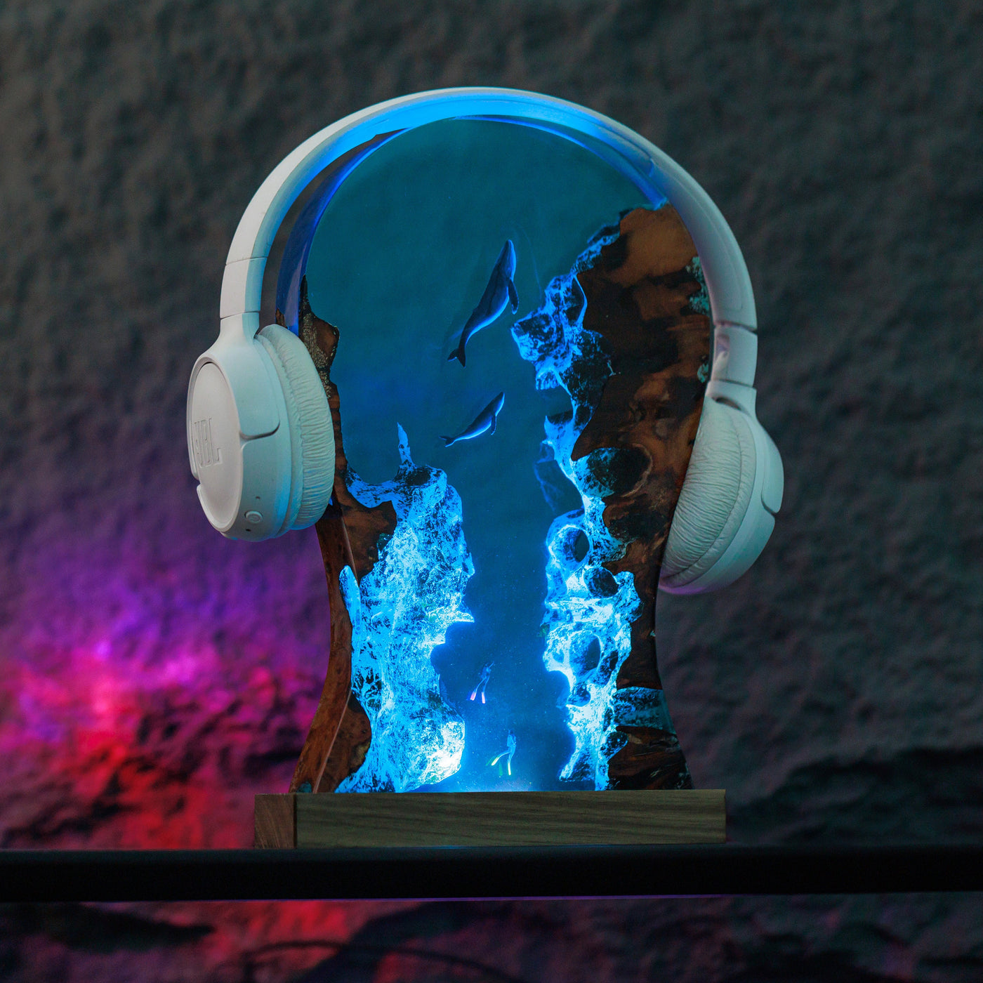 HEADPHONE STAND Resin Lamp