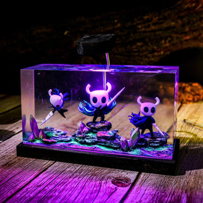 K.night Hol.low Resin Lamp