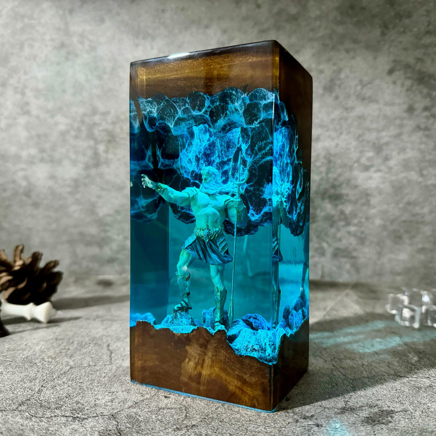 Poseidon Resin Lamp