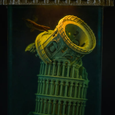 Pisa tower under the sea resin lamp