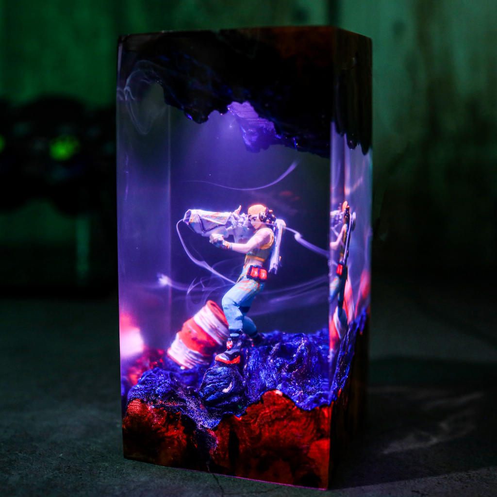 Raze Valorant Epoxy Resin Wood Lamp