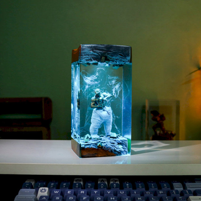 Self-Made Man Statue Night Light Ver 2