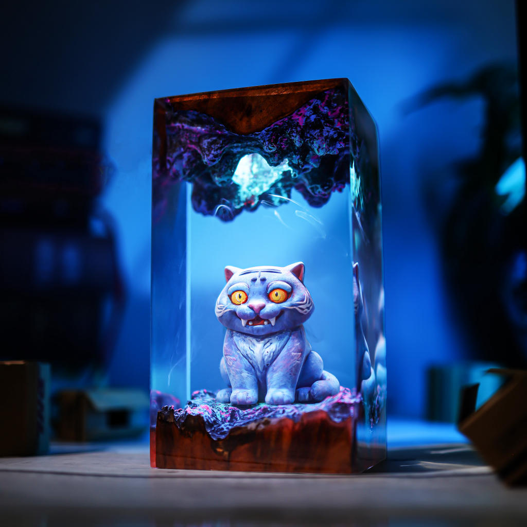 Derpy Tiger KPop Demon Hunters Lamp