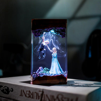 Frozen Elsa vs Spidergirl Lamp