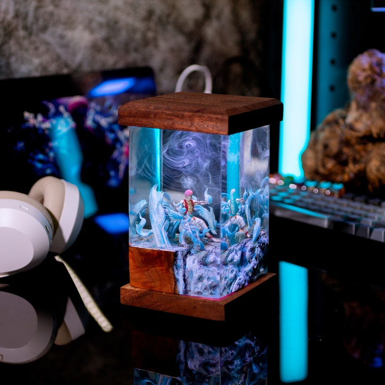 Aka.za Resin Lamp